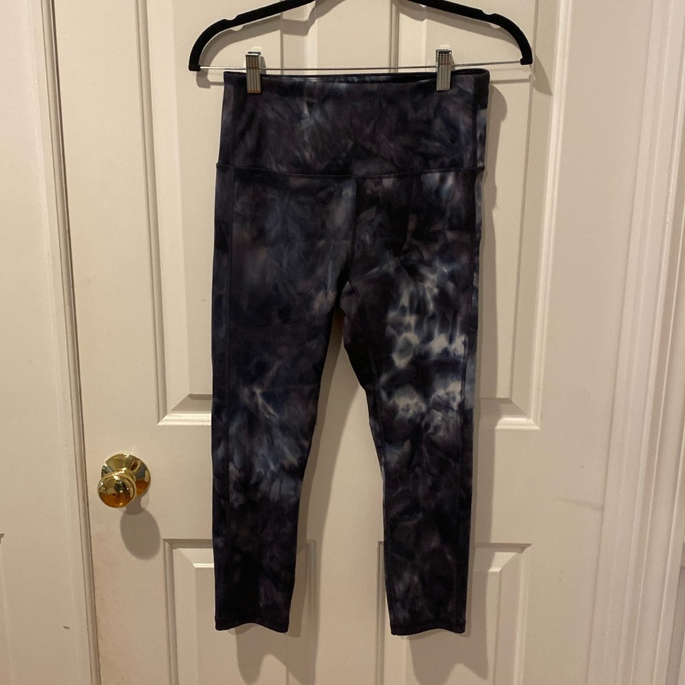 Like new Lycra leggings. Size small.